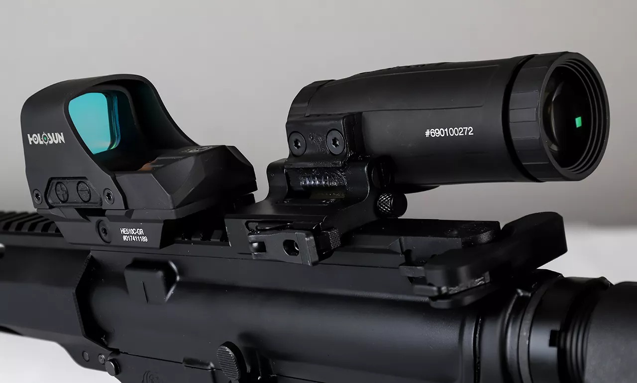 Увеличитель (магнифер) HOLOSUN HM3X откидной х3